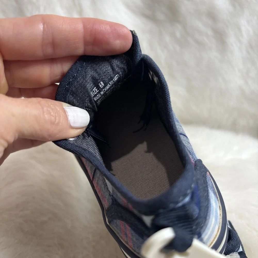 Baby Gap Canvas Slip On SIZE 6 Sneakers Shoes Red & Blue Plaid NWT
